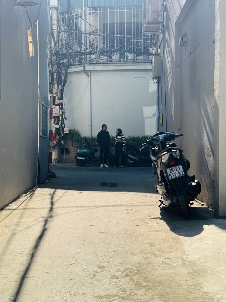 Bán nhà Lĩnh Nam - diện tích 30m2 5 tầng - Ngõ Ô tô - giá 8,4 tỷ