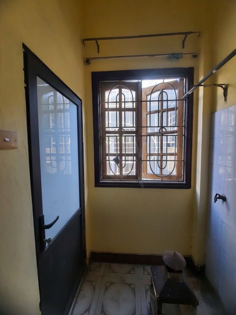 Bán nhà Tô Vĩnh Diện - diện tích 32.5m2 5 tầng - PHÂN LÔ OTO TRÁNH KINH DOANH - giá 13,5 tỷ