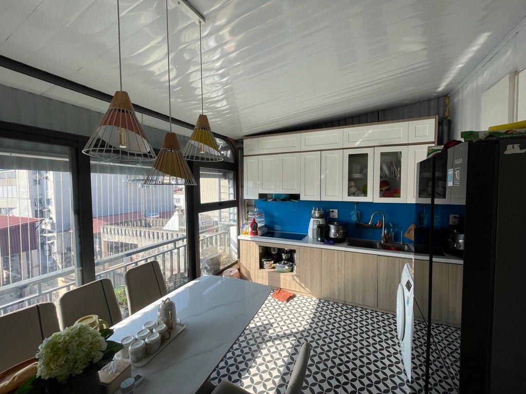 Bán nhà Tôn Thất Tùng - diện tích 33m2 6 tầng - Thang máy - giá 13,8 tỷ