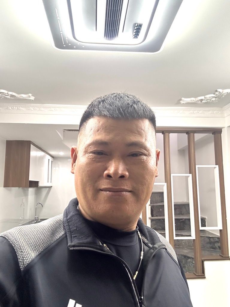 Bán nhà Đông Thiên - diện tích 27m2 5 tầng - vị trí đẹp cách mặt ngõ thông Ô TÔ khoảng chừng 50m - giá 4,2 tỷ