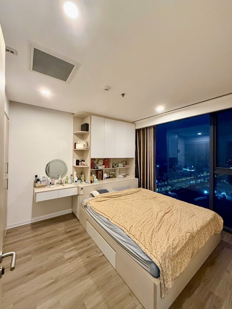 Bán nhà Lê Trọng Tấn - diện tích 79.5m2 1 tầng - Chung cư đẹp hiếm có - giá 11,1 tỷ