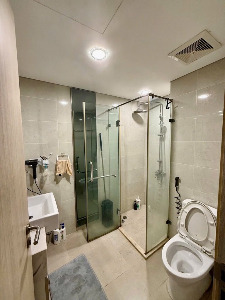 Bán nhà Lê Trọng Tấn - diện tích 79.5m2 1 tầng - Chung cư đẹp hiếm có - giá 11,1 tỷ