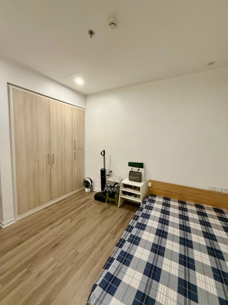 Bán nhà Lê Trọng Tấn - diện tích 79.5m2 1 tầng - Chung cư đẹp hiếm có - giá 11,1 tỷ