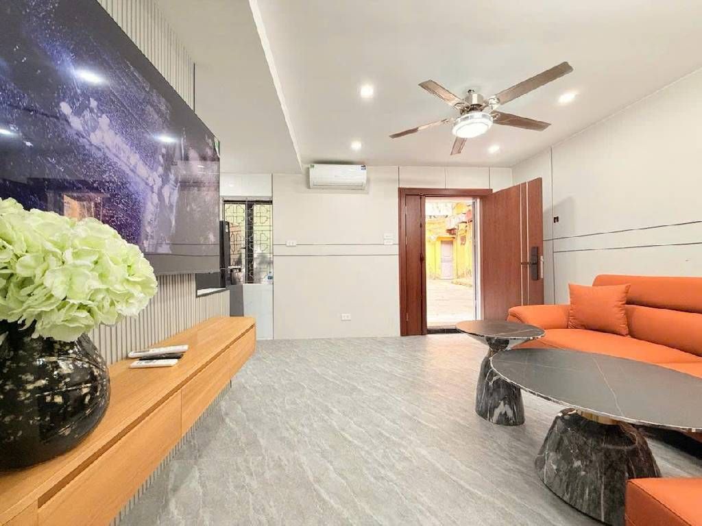 Bán nhà tập thể Đại La, Q. Hai Bà Trưng, Lô góc 60m2 sử dụng – Giá 3.68 tỷ