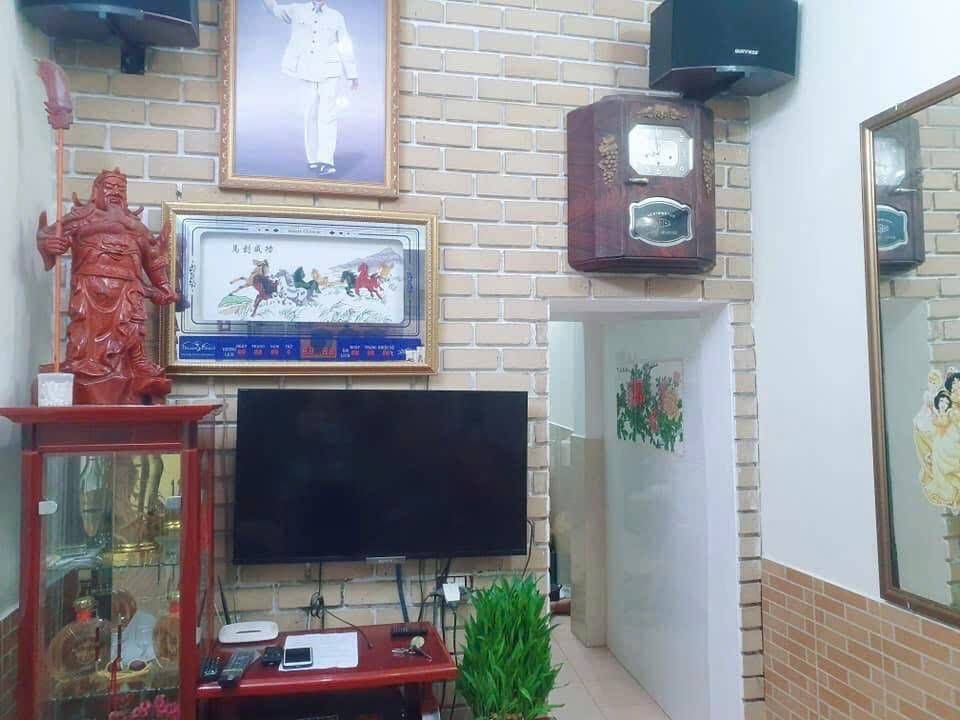 Bán nhà Lệnh Cư - diện tích 43m2 3 tầng - nhà đẹp, tổng 2 ngủ - giá 4,5 tỷ