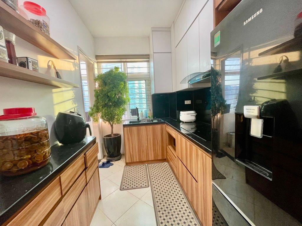 Bán nhà Hoàng Đạo Thúy - diện tích 110m2 1 tầng - Căn góc, giá 9,9 tỷ