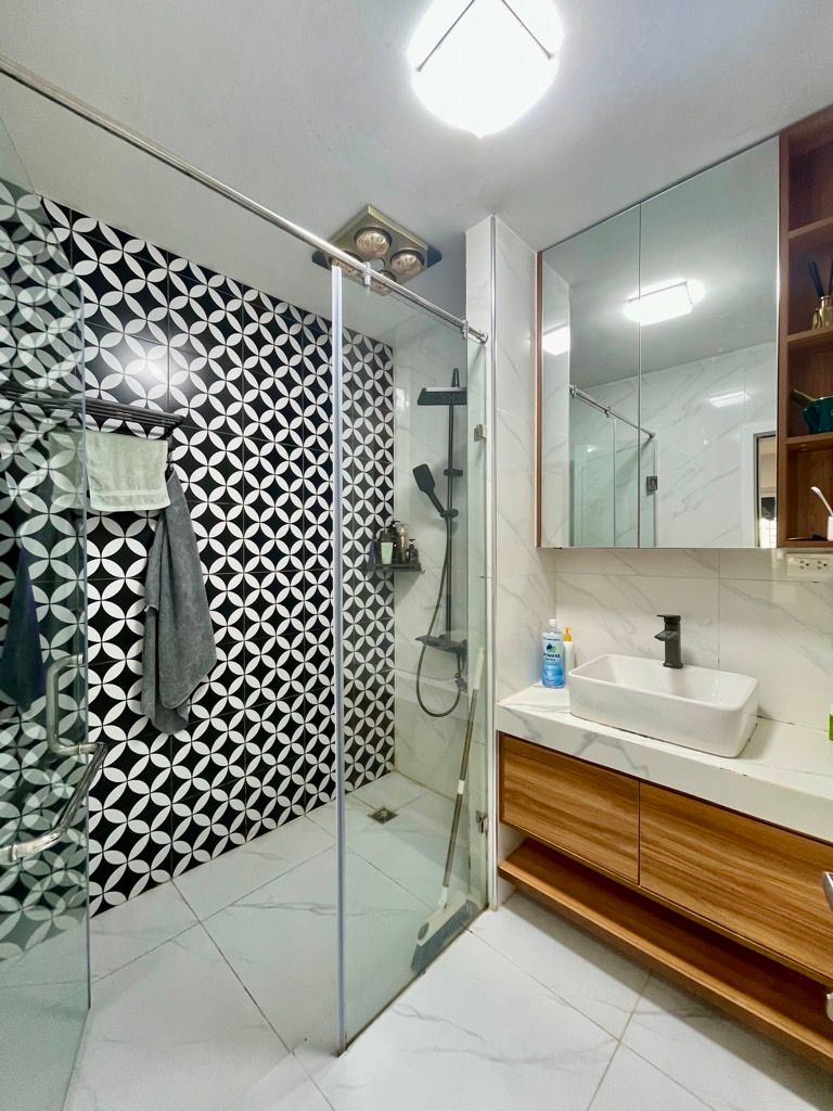 Bán nhà Hoàng Đạo Thúy - diện tích 110m2 1 tầng - Căn góc, giá 9,9 tỷ