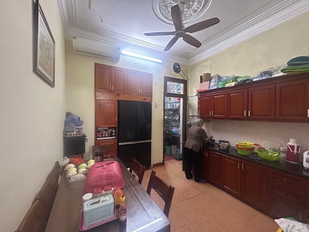 Bán nhà Láng - diện tích 45.5m2 4 tầng - ô tô cách nhà 25m - giá 11,75 tỷ