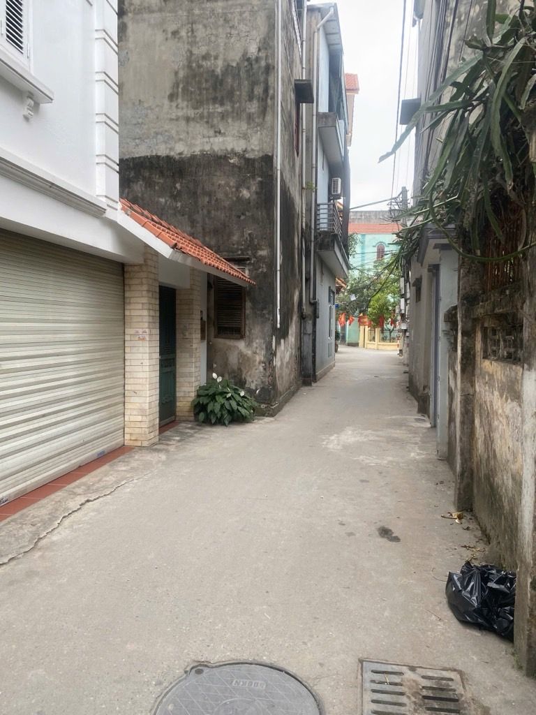 Bán nhà khuyến lương - diện tích 93m2 1 tầng - gần đường ô tô - giá 12 tỷ