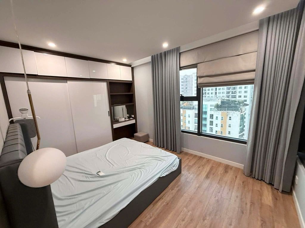 Bán nhà Nguyễn Tuân - diện tích 72.5m2 30 tầng - Căn góc VIP - giá 9,3 tỷ