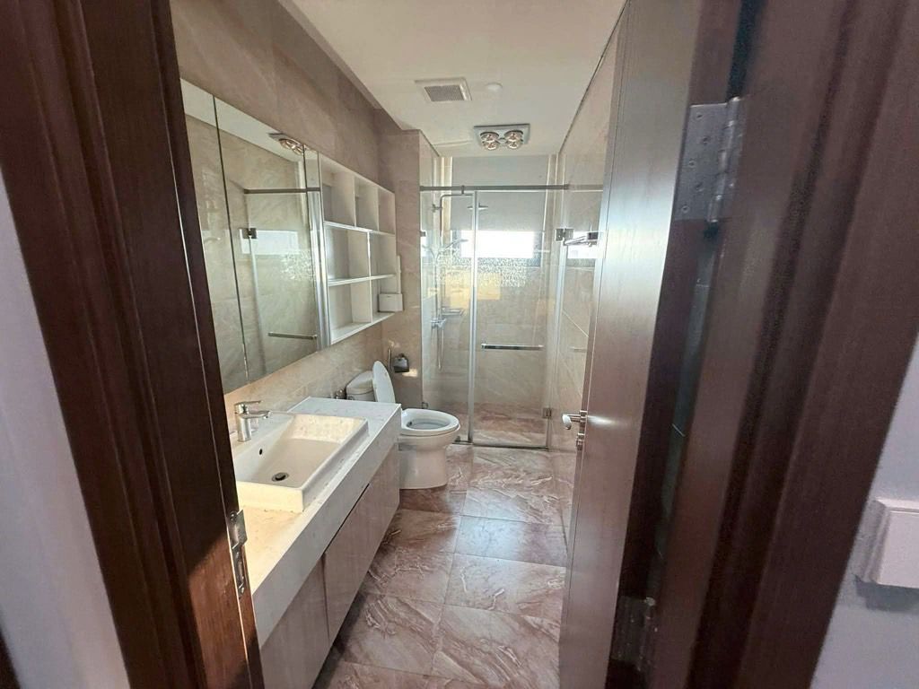 Bán nhà Nguyễn Tuân - diện tích 72.5m2 30 tầng - Căn góc VIP - giá 9,3 tỷ