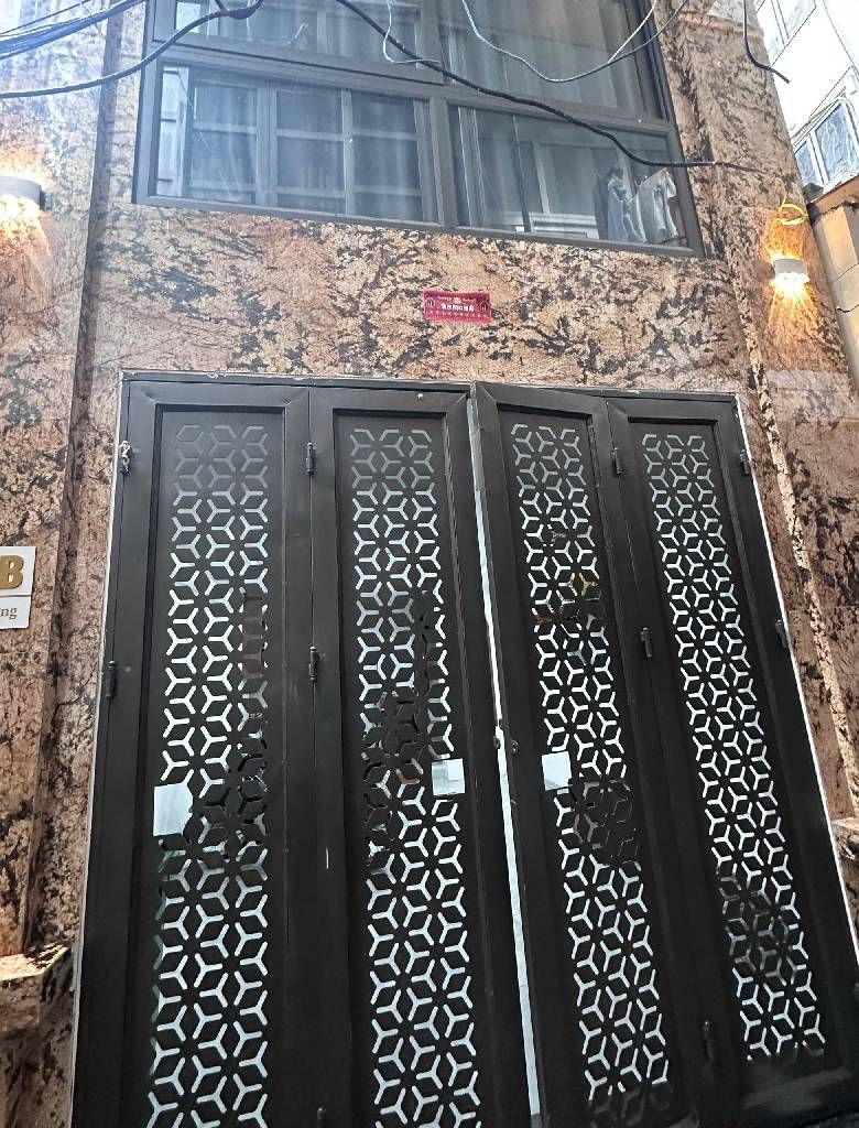 Bán nhà Khương Thượng - diện tích 30m2 6 tầng - 5 phòng ngủ khép kín - giá 9,3 tỷ