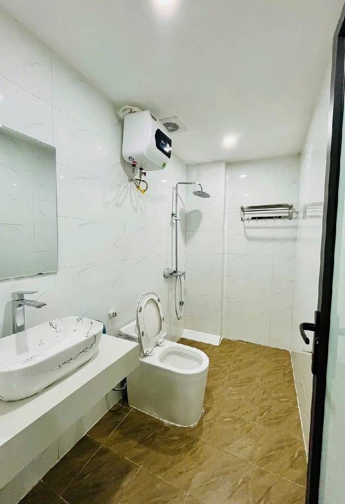 Bán nhà Khương Thượng - diện tích 30m2 6 tầng - 5 phòng ngủ khép kín - giá 9,3 tỷ