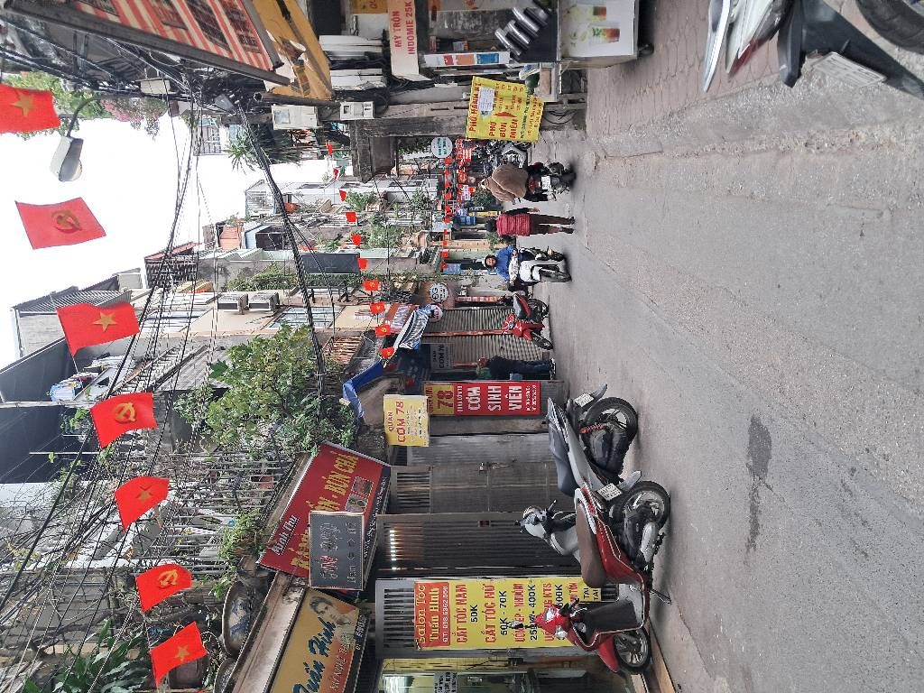 Bán nhà Ngõ Tự Do - diện tích 65,4m2 4 tầng - ô tô tránh - giá 22 tỷ