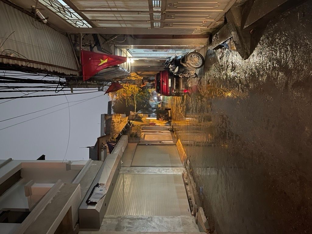 Bán nhà Định Công Thượng - diện tích 41,6m2 3 tầng - Ô tô tránh - giá 3,6 tỷ