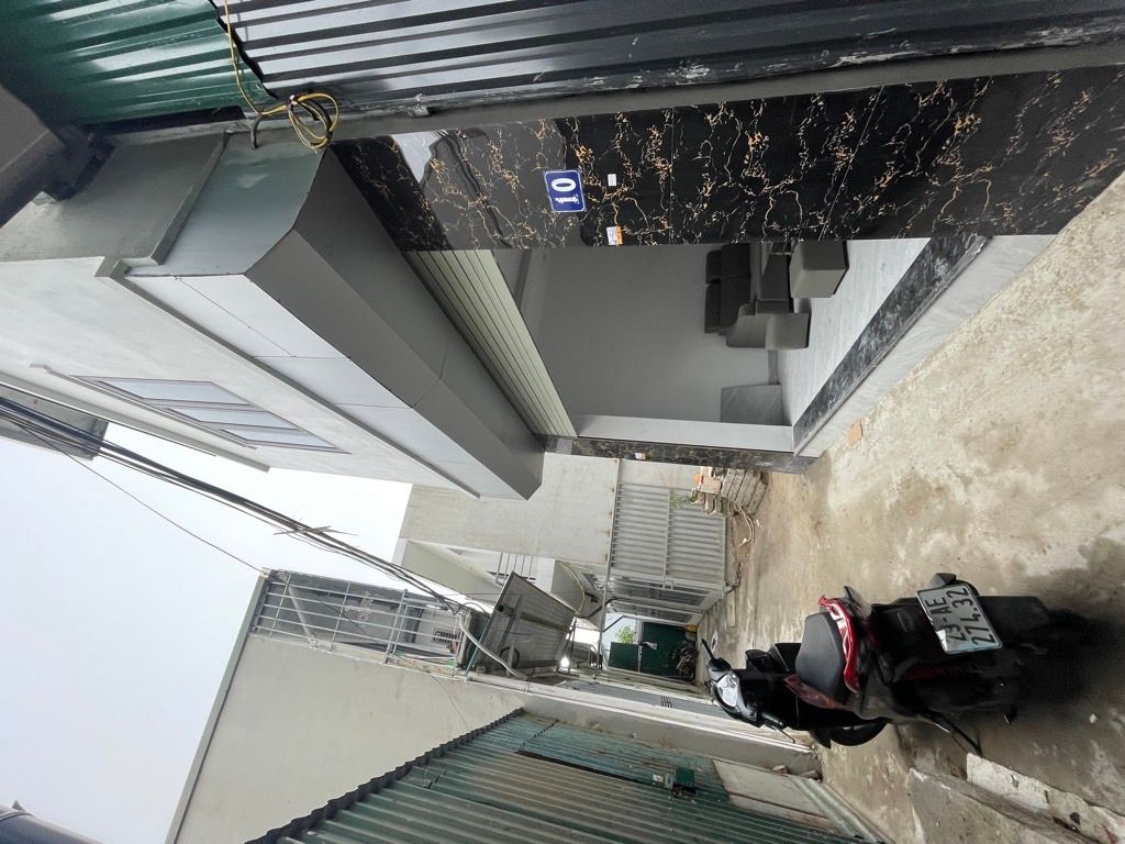 Bán nhà Định Công Thượng - diện tích 41,6m2 3 tầng - Ô tô tránh - giá 3,6 tỷ