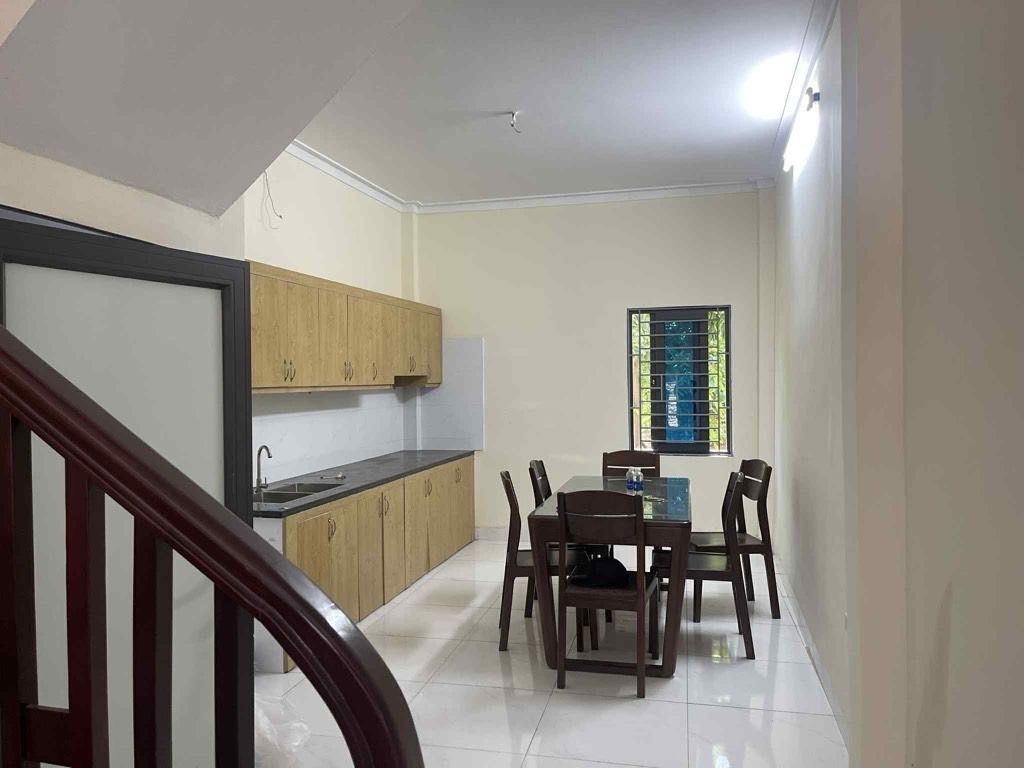 Bán nhà Định Công - diện tích 41,4m2 2 tầng - Nhà Đẹp, ngõ thông, ô tô tránh - giá 2,99 tỷ