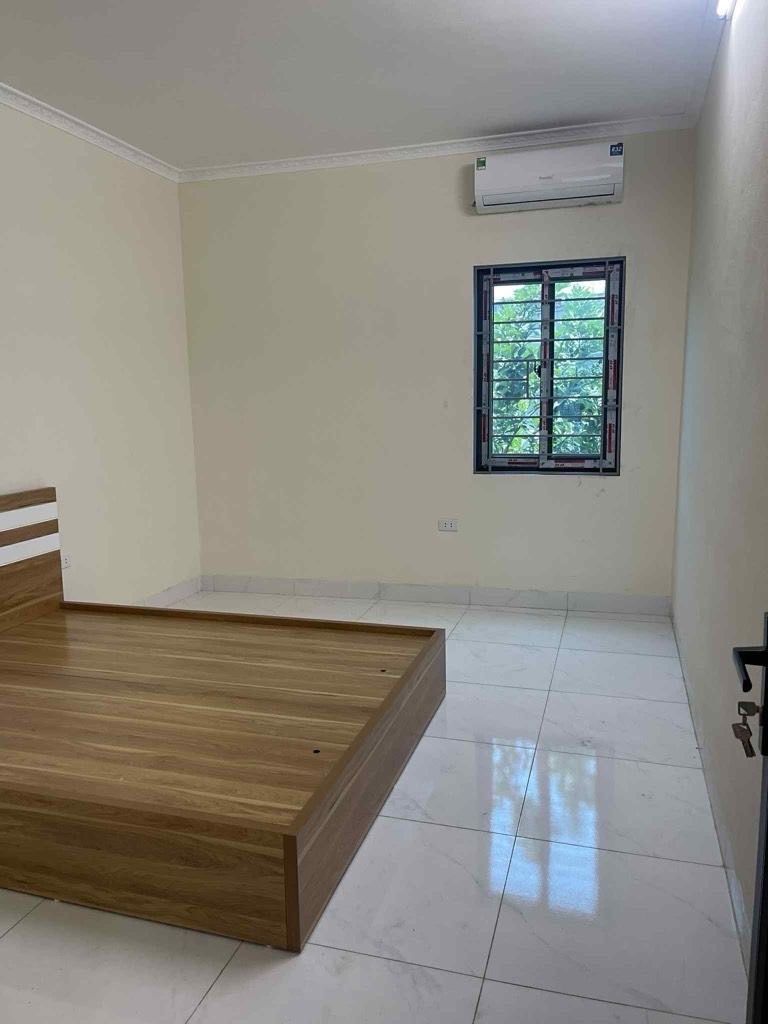 Bán nhà Định Công - diện tích 41,4m2 2 tầng - Nhà Đẹp, ngõ thông, ô tô tránh - giá 2,99 tỷ