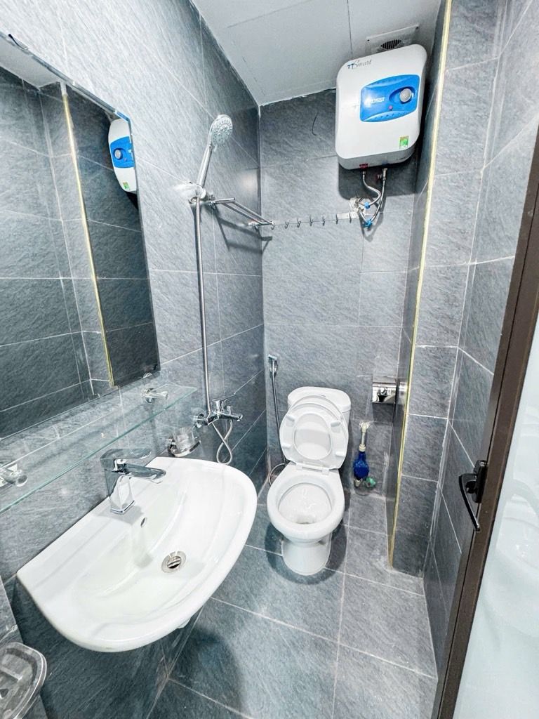 Bán nhà Khương Đình - diện tích 54m2 6 tầng - Thang máy, tổng 14 phòng khép kín - giá 15,5 tỷ