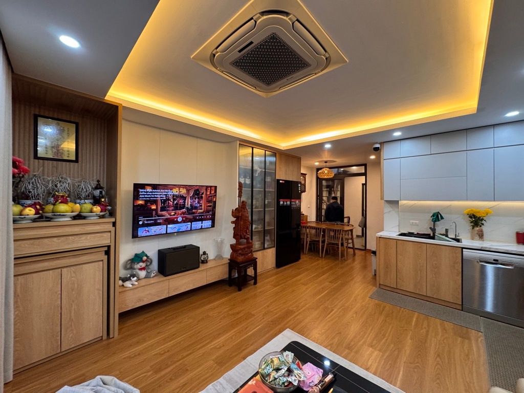 Bán nhà Đầm Trấu - diện tích 48m2 6 tầng - Ô tô đỗ cửa - giá 15,95 tỷ