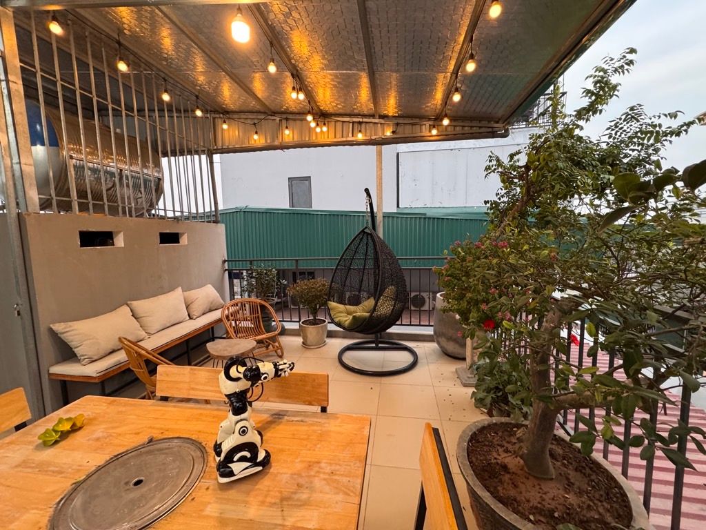 Bán nhà Đầm Trấu - diện tích 48m2 6 tầng - Ô tô đỗ cửa - giá 15,95 tỷ