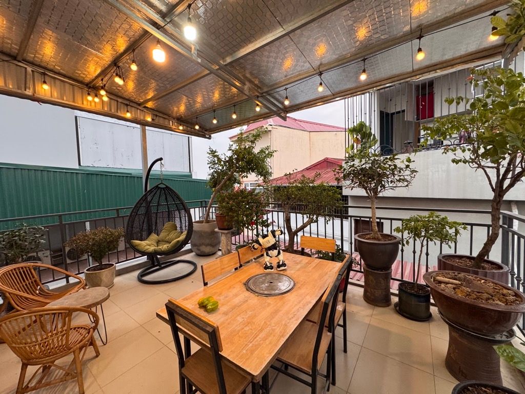 Bán nhà Đầm Trấu - diện tích 48m2 6 tầng - Ô tô đỗ cửa - giá 15,95 tỷ