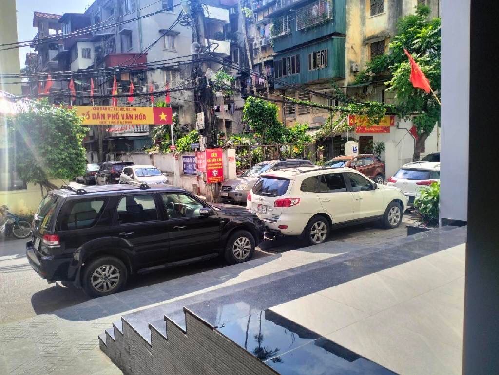 Bán nhà Lạc Trung - diện tích 127m2 12 tầng - Lô góc 3 thoáng - giá 9,6 tỷ