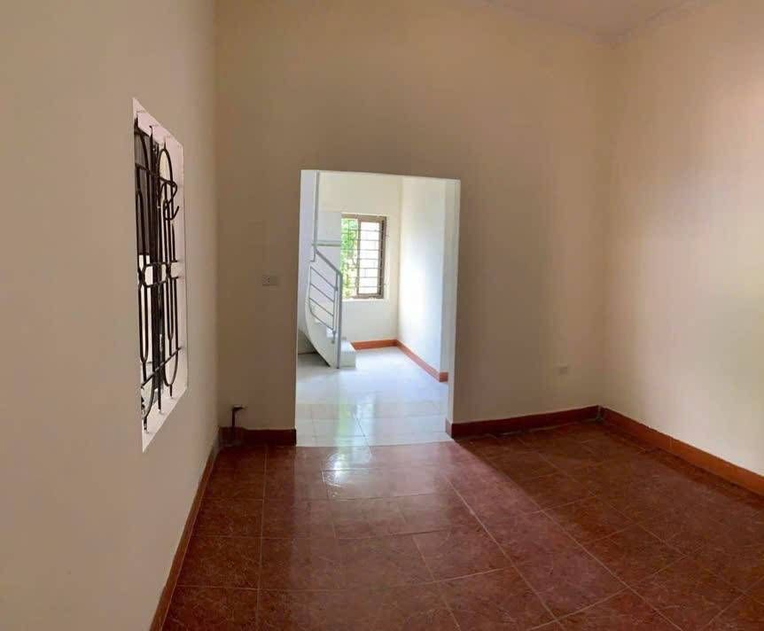 Bán nhà Nguyễn Khoái - diện tích 32m2 2 tầng - Lô góc, ô tô đỗ gần - giá 4,99 tỷ