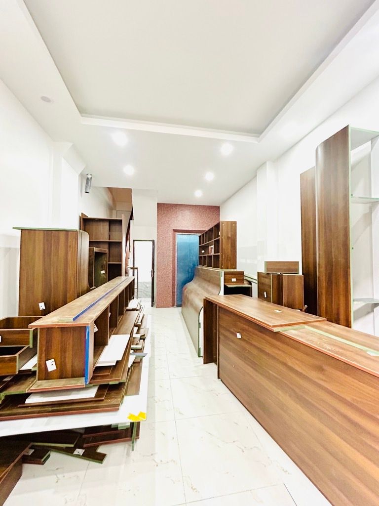 Bán nhà Thuý Lĩnh - diện tích 30m2 5 tầng - Thang máy - giá 7,4 tỷ