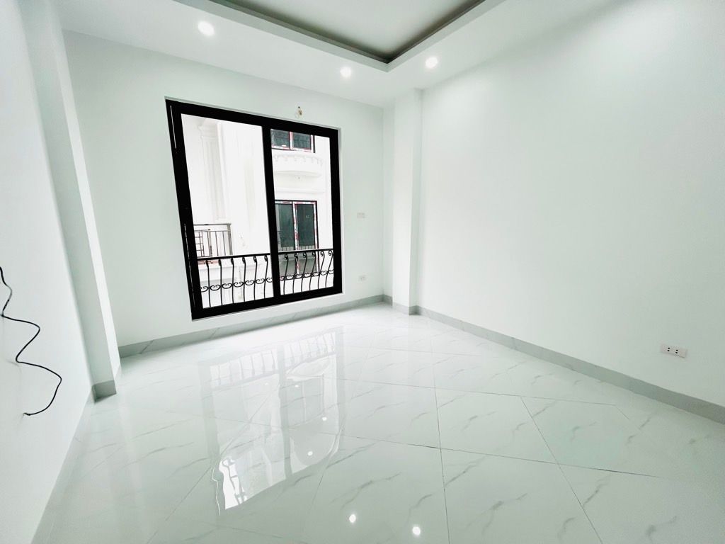 Bán nhà Thuý Lĩnh - diện tích 30m2 5 tầng - Thang máy - giá 7,4 tỷ