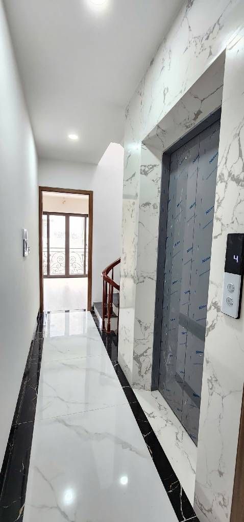 Bán nhà Ngõ Trại Cá - diện tích 51.7m2 5 tầng - Thang máy - giá 11,85 tỷ