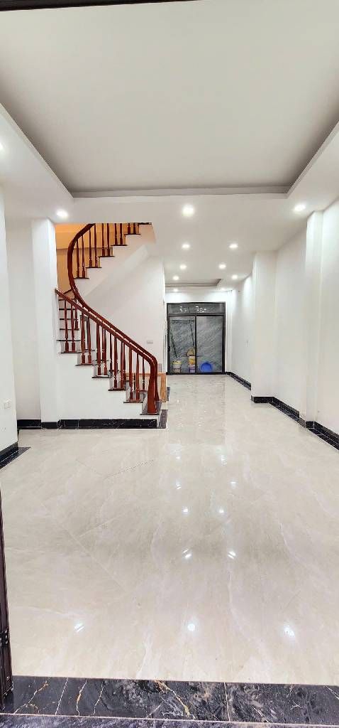 Bán nhà Ngõ Trại Cá - diện tích 51.7m2 5 tầng - Thang máy - giá 11,85 tỷ