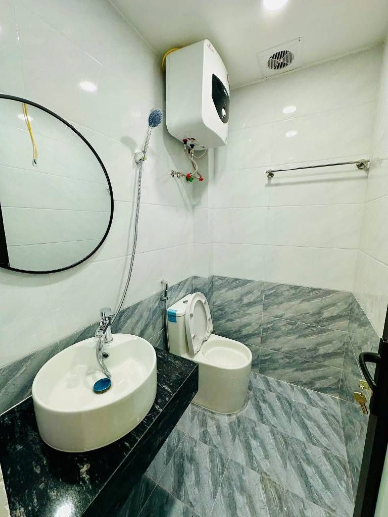 Bán nhà Ngõ Trại Cá - diện tích 51.7m2 5 tầng - Thang máy - giá 11,85 tỷ