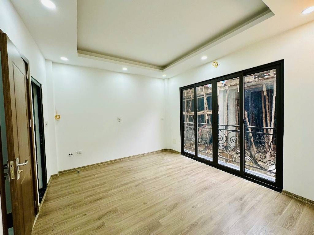 Bán nhà Ngõ Trại Cá - diện tích 51.7m2 5 tầng - Thang máy - giá 11,85 tỷ