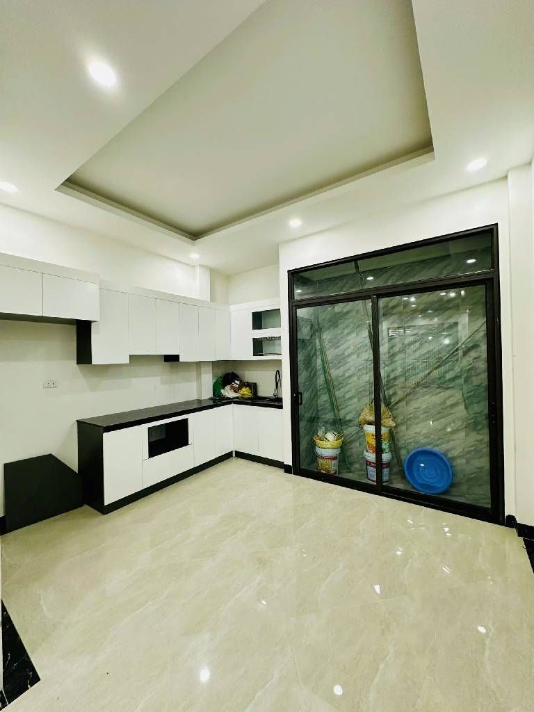 Bán nhà Ngõ Trại Cá - diện tích 51.7m2 5 tầng - Thang máy - giá 11,85 tỷ