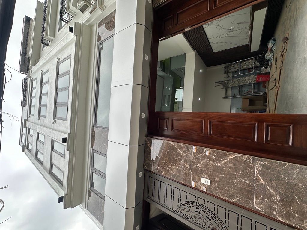 Bán nhà Khuyến Lương - diện tích 40m2 6 tầng - ô tô lùi cửa - giá 9,5 tỷ