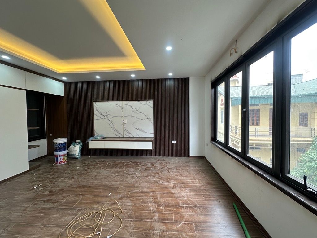 Bán nhà Khuyến Lương - diện tích 40m2 6 tầng - ô tô lùi cửa - giá 9,5 tỷ