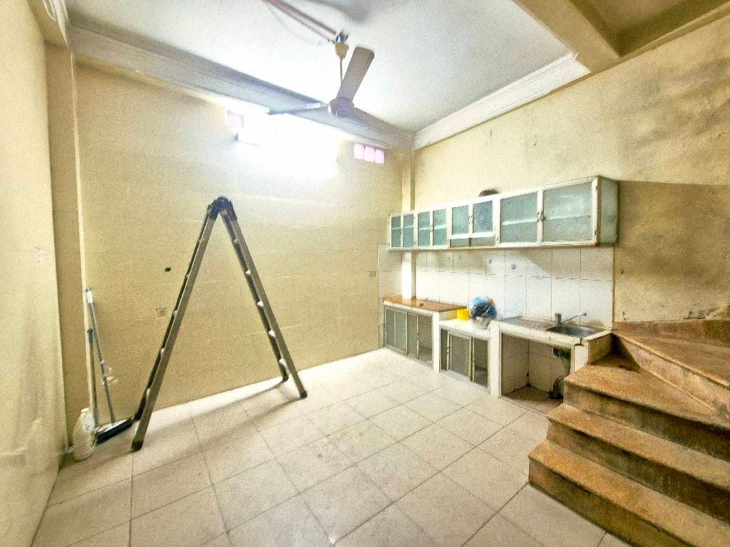 Bán nhà Lê Duẩn - diện tích 20m2 5 tầng - Phố cổ 3 ngủ - giá 4 tỷ