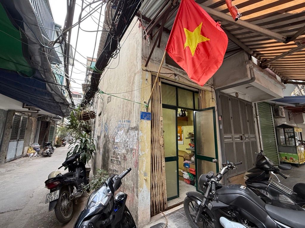 Bán nhà Nguyễn An Ninh - diện tích 21m2 2 tầng - Lô góc, ô tô - giá 3,2 tỷ