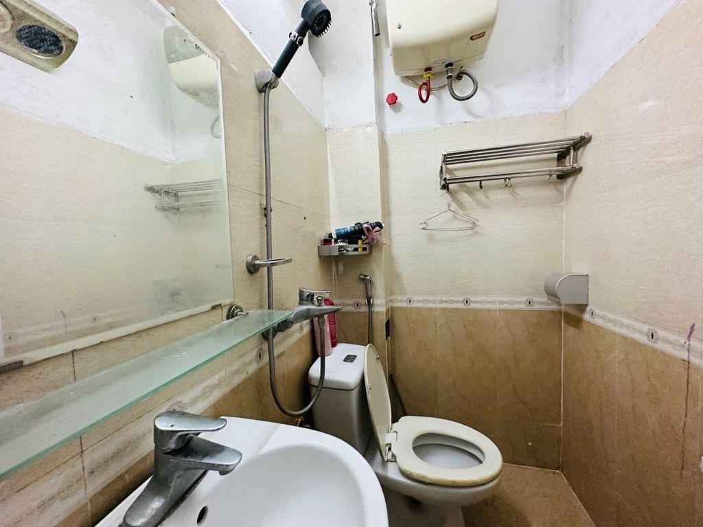 Bán nhà Định Công Thượng - diện tích 39m2 3 tầng - Nhà đẹp hiếm có - giá 3,35 tỷ