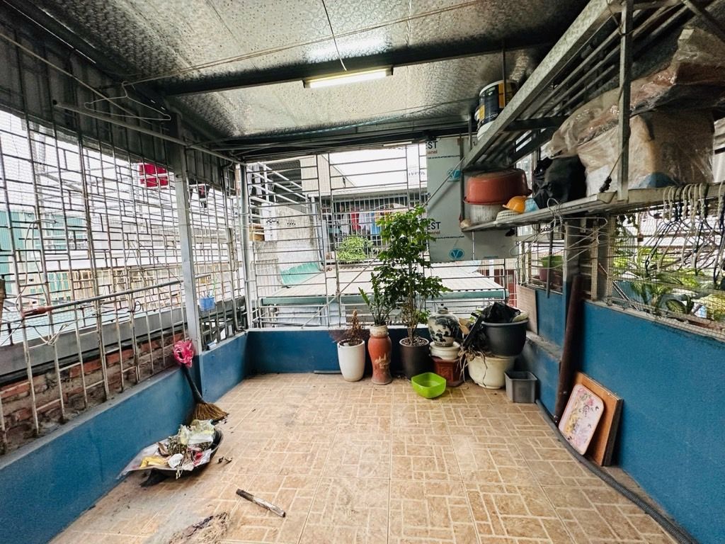 Bán nhà Định Công Thượng - diện tích 39m2 3 tầng - Nhà đẹp hiếm có - giá 3,35 tỷ