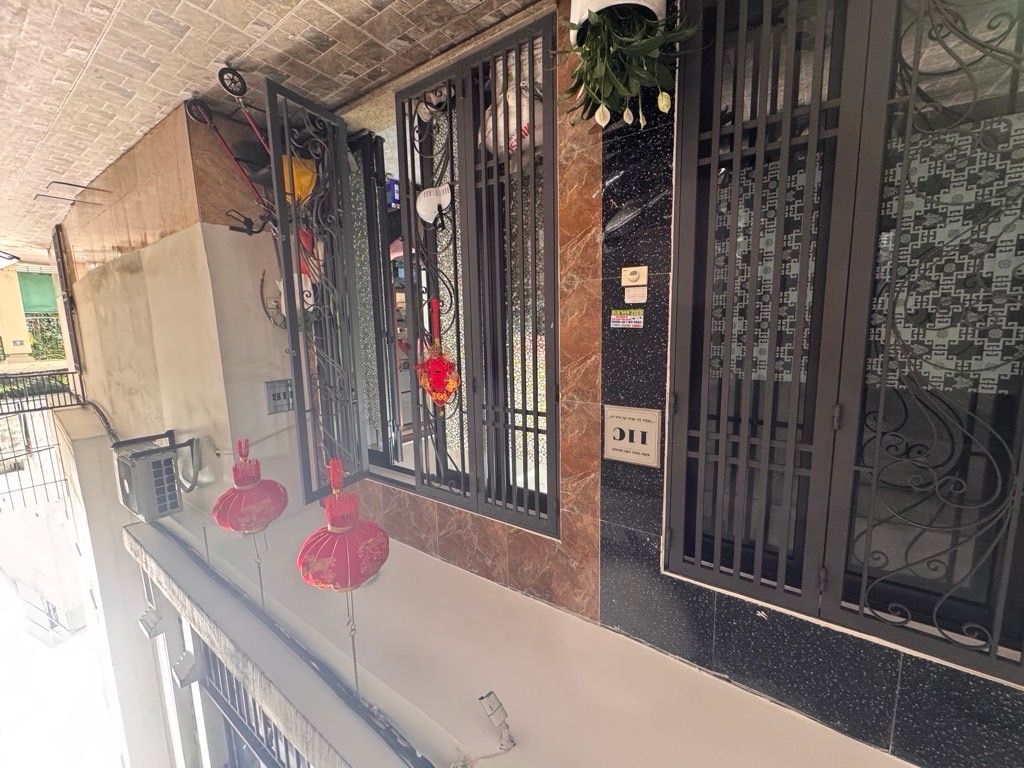 Bán nhà Hoàng Mai - diện tích 30m2 5 tầng - Nhà đẹp hiếm có - giá 8 tỷ