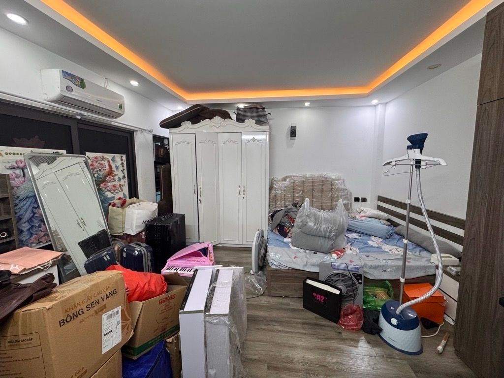 Bán nhà Hoàng Mai - diện tích 30m2 5 tầng - Nhà đẹp hiếm có - giá 8 tỷ