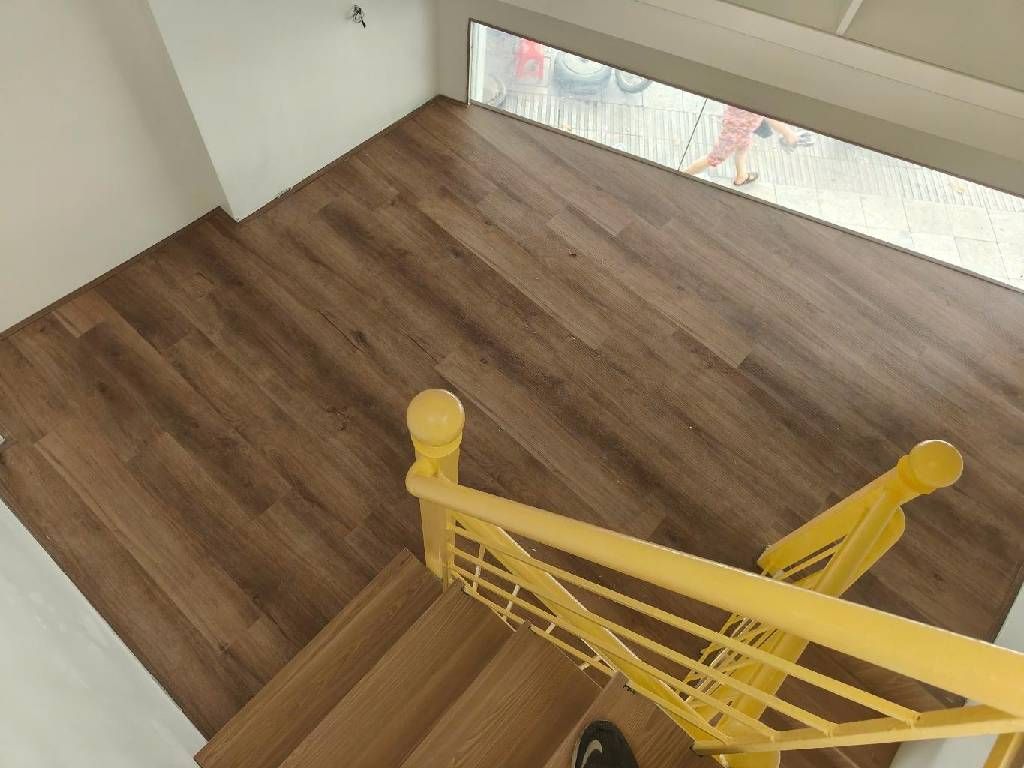 Bán nhà Nguyễn Trãi - diện tích 25m2 5 tầng - Mặt phố thênh thang, lô góc - giá 4,2 tỷ