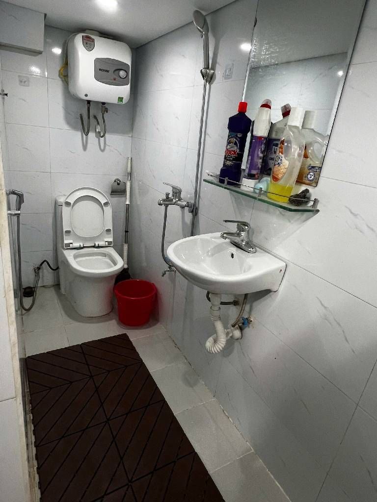 Bán nhà Tập thể Tân Mai - diện tích 55m2 2 tầng - Ô tô đỗ cửa - giá 3,75 tỷ