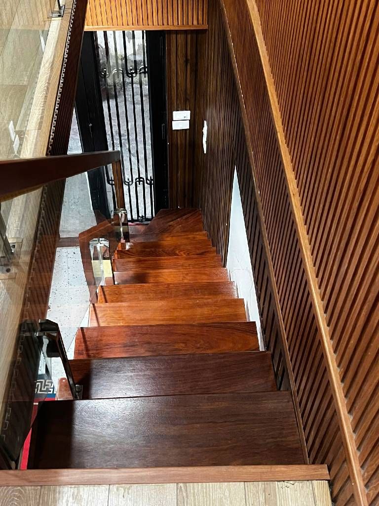 Bán nhà Tập thể Tân Mai - diện tích 55m2 2 tầng - Ô tô đỗ cửa - giá 3,75 tỷ