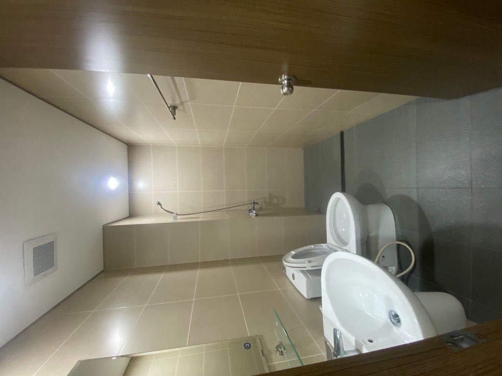 Bán nhà Ngọc Hồi - diện tích 81,2m2 1 tầng - Chung cư Rose Town - giá 5,5 tỷ