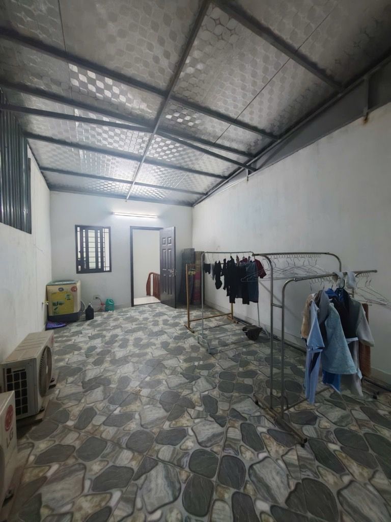 Bán nhà Hoàng Mai - diện tích 30m2 5 tầng - Nhà đẹp, ba gác đỗ - giá 7,9 tỷ