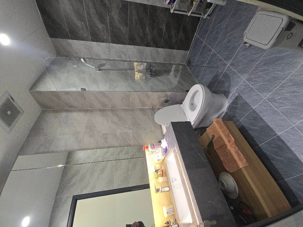 Bán nhà Dương Văn Bé - diện tích 45.6m2 6 tầng - Ô TÔ ĐỖ CỬA - giá 16 tỷ