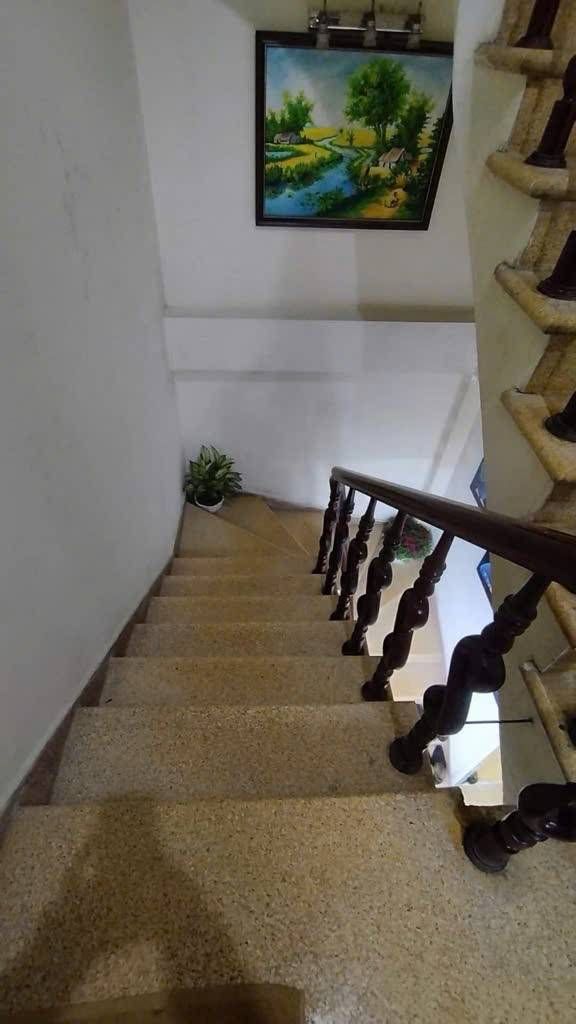 Bán nhà Khương Đình - diện tích 31m2 5 tầng - Nhà mặt phố, kinh doanh sầm uất - giá 17,9 tỷ